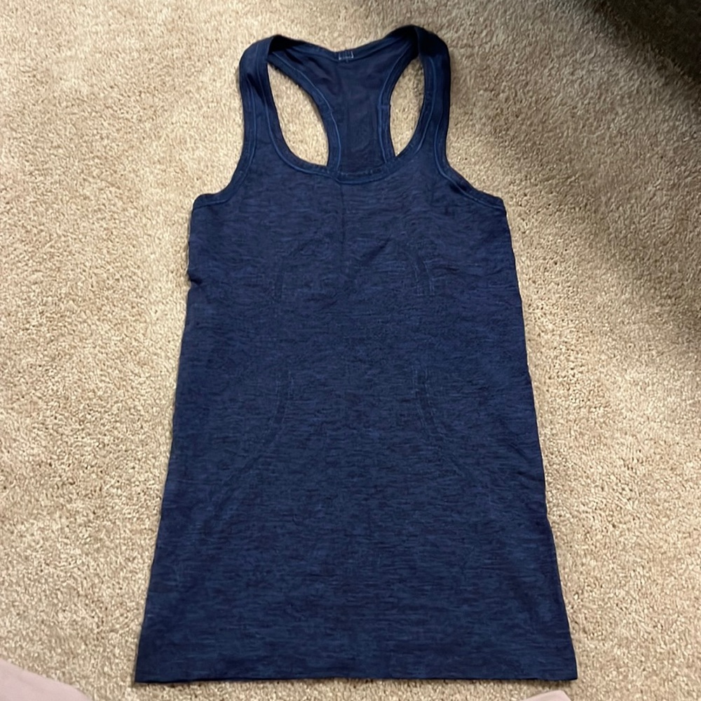 Lululemon tank top